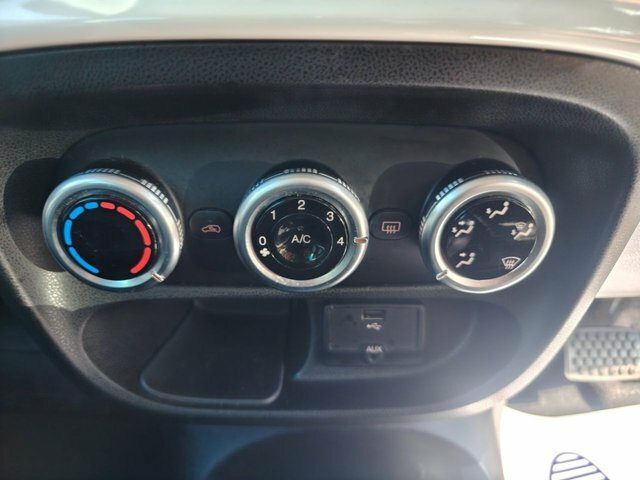 Fiat 500L 1.4 L Pop Star White #43