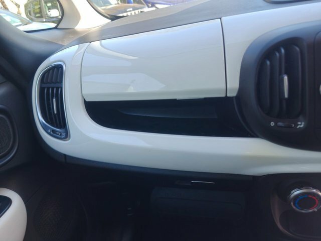 Fiat 500L 1.4 L Pop Star White #18