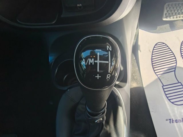 Fiat 500L 1.4 L Pop Star White #42