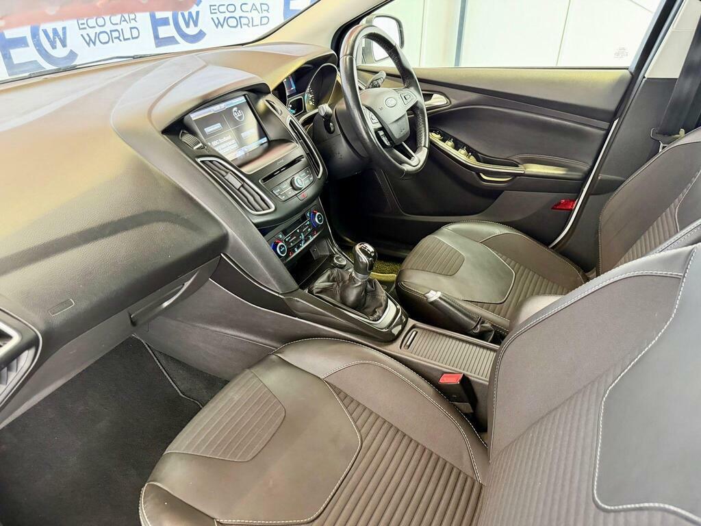 Ford Focus 1.0T Ecoboost Zetec Euro 6 S S Red #13