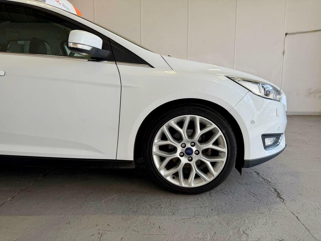 Ford Focus 1.0T Ecoboost Zetec Euro 6 S S Red #10