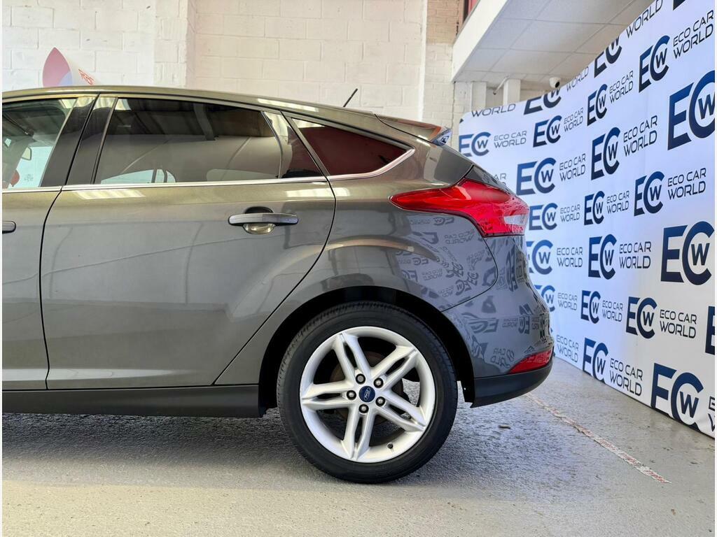 Ford Focus 1.5 Tdci Zetec Edition Euro 6 Ss Fsh, 83Mpg Grey #8