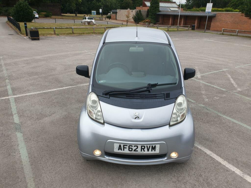 Peugeot ION Hatchback White #25