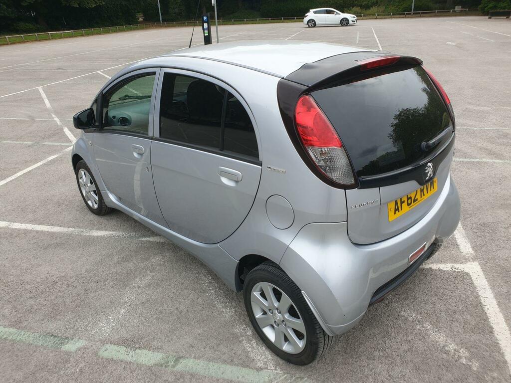 Peugeot ION Hatchback White #7