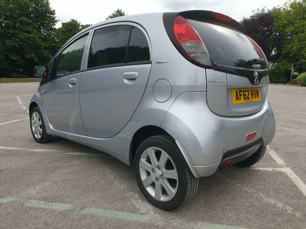 Peugeot ION Hatchback White #9