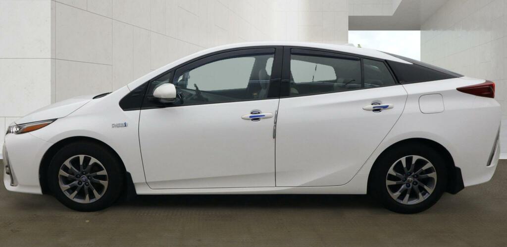 Toyota Prius+ Grey #8