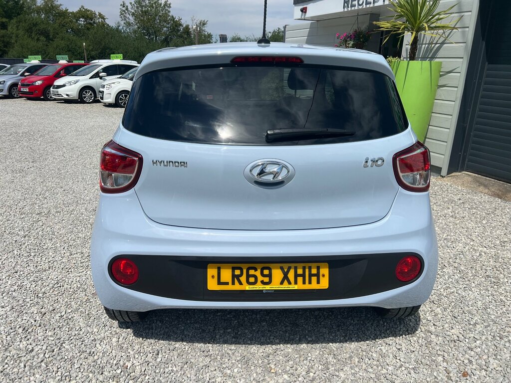Hyundai I10 1.0 Play Hatchback Euro 6 67 Ps Grey #3