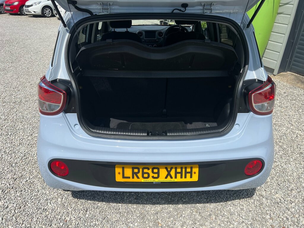 Hyundai I10 1.0 Play Hatchback Euro 6 67 Ps Grey #4
