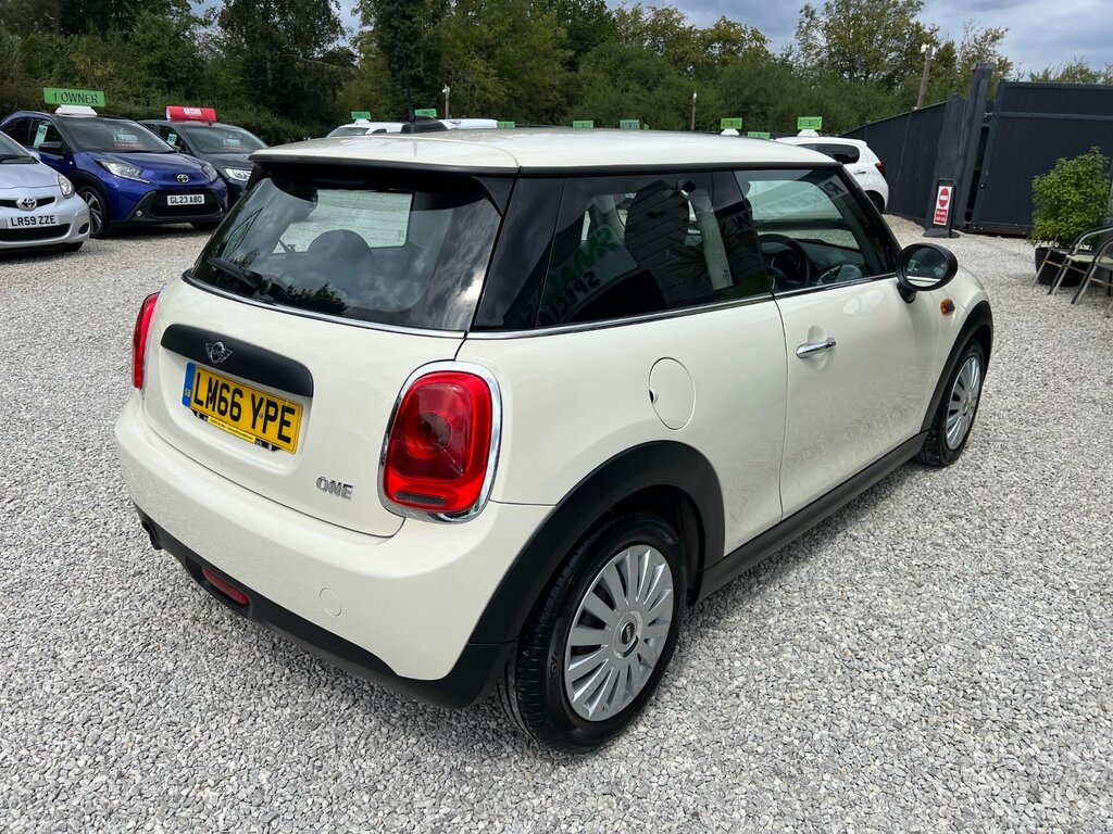 Mini Hatch 1.2 One Hatchback Euro 6 Ss White