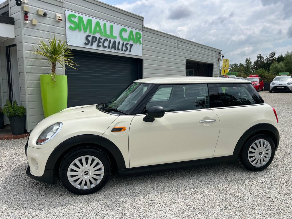 Mini Hatch 1.2 One Hatchback Euro 6 Ss LM66YPE White #6