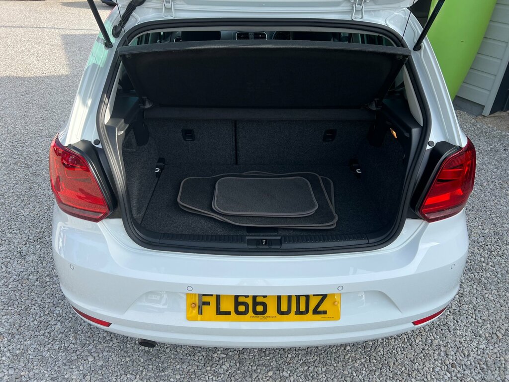 Volkswagen Polo 1.2 Tsi Bluemotion Tech Match Hatchback FL66UDZ White #4