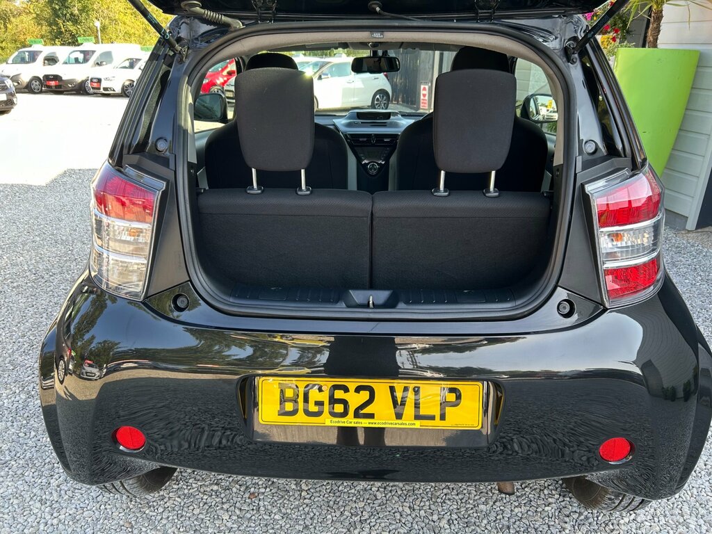 Toyota IQ 1.0 Vvt-i 2 Hatchback Multidrive Euro 5 Black #4