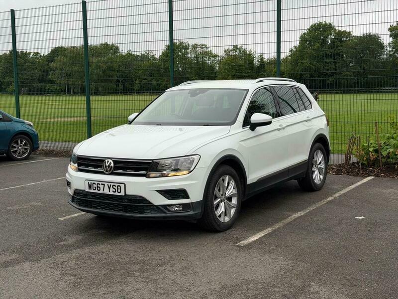 Volkswagen Tiguan 2.0 Tdi Se Euro White #3