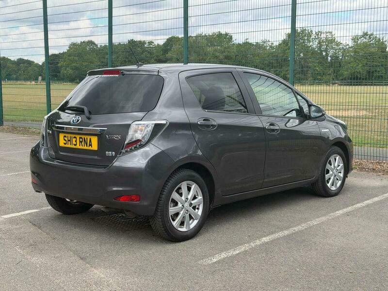 Toyota Yaris 1.5 Vvt-h T4 Cvt Grey #6