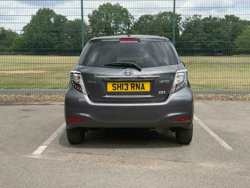 Toyota Yaris 1.5 Vvt-h T4 Cvt Grey #5