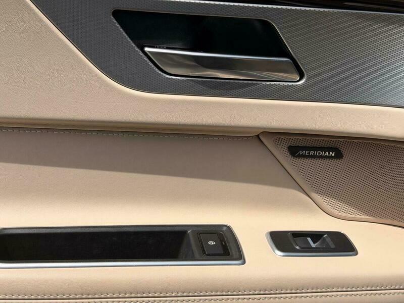 Jaguar XF Sportbrake 2.0 Portfolio White #37