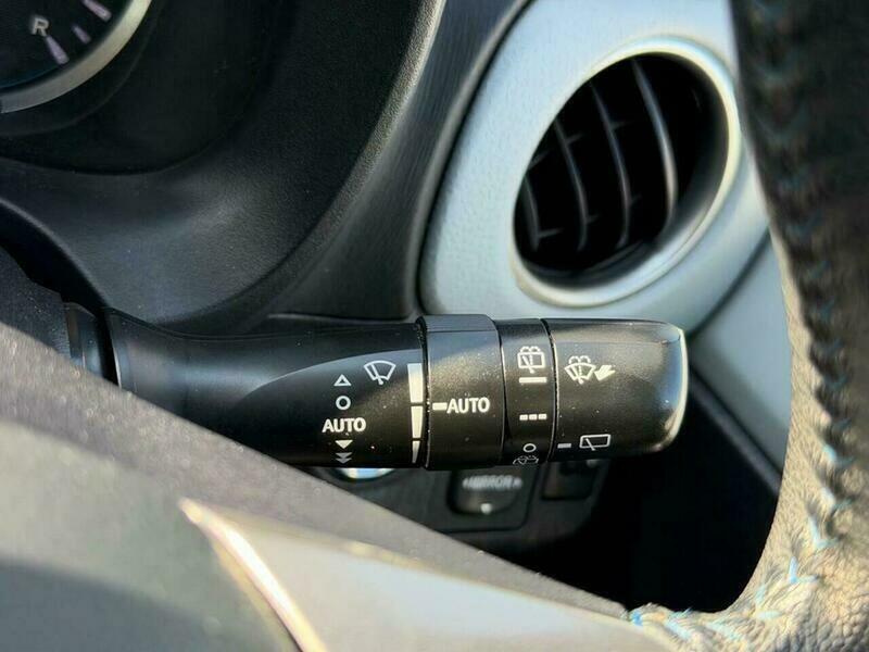 Toyota Yaris Vvt I Blue #30