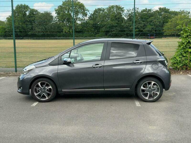 Toyota Yaris Hatchback 1.0 Vvt-i Tr Euro 5 201362 Grey #14