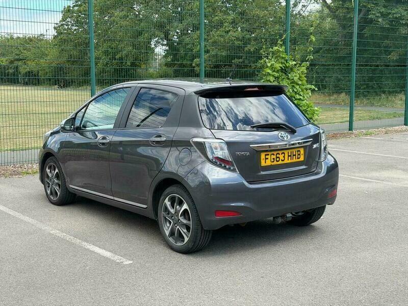 Toyota Yaris Hatchback 1.0 Vvt-i Tr Euro 5 201362 Grey #9