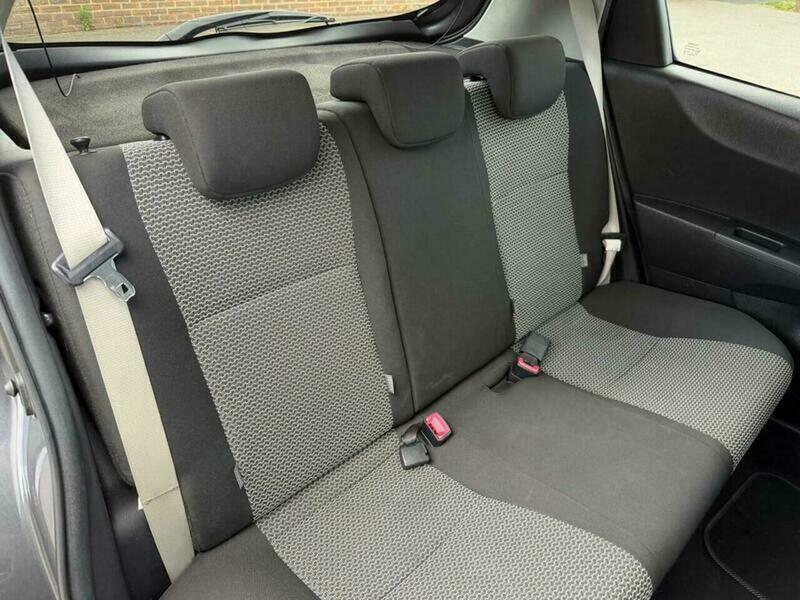 Toyota Yaris Hatchback 1.0 Vvt-i Tr Euro 5 201362 Grey #13