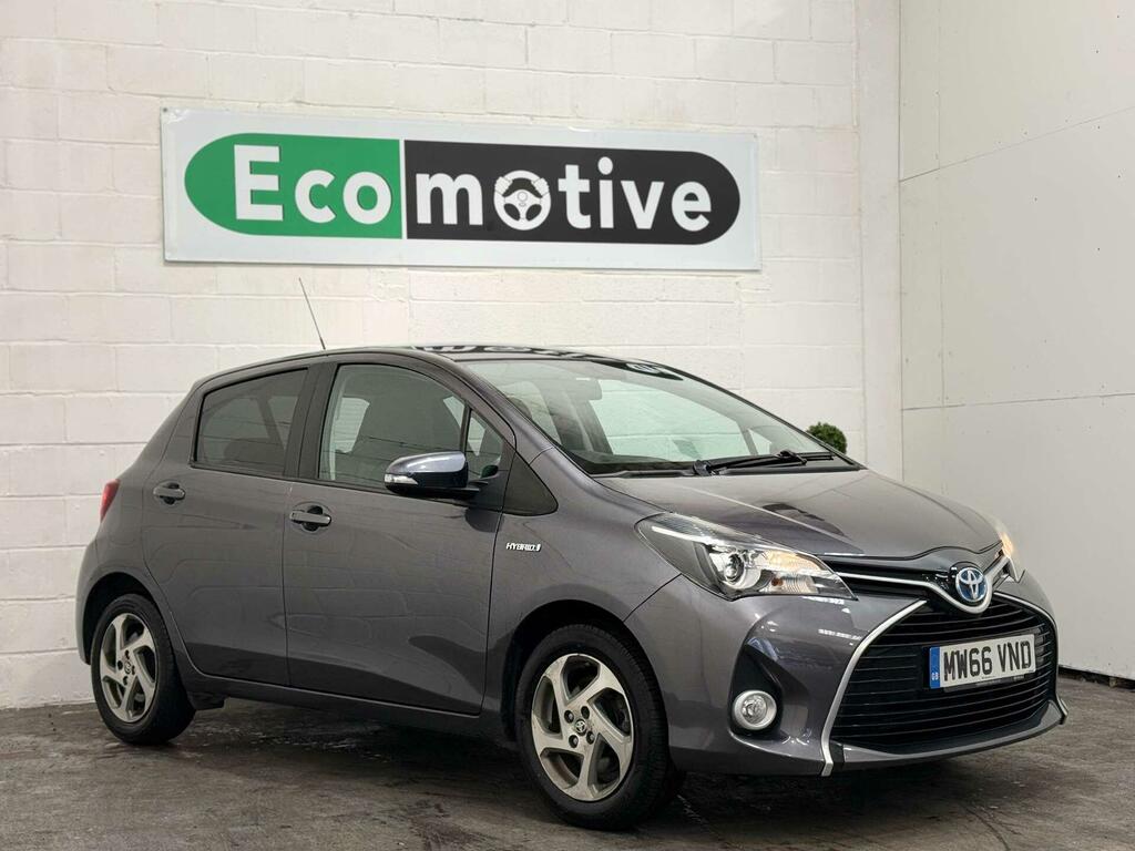 Toyota Yaris 1.5 Vvt-h Icon E-cvt Euro 6 MW66VND Grey #3