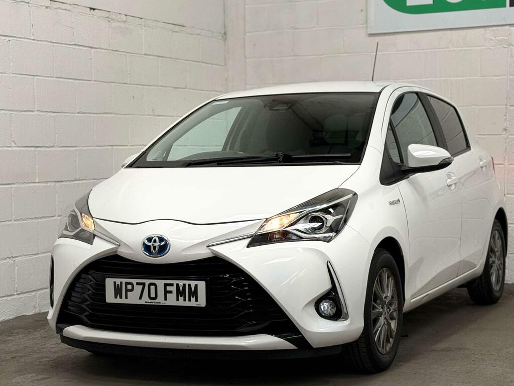 Toyota Yaris 1.5 Vvt-h Icon E-cvt Euro 6 Ss WP70FMM White #4