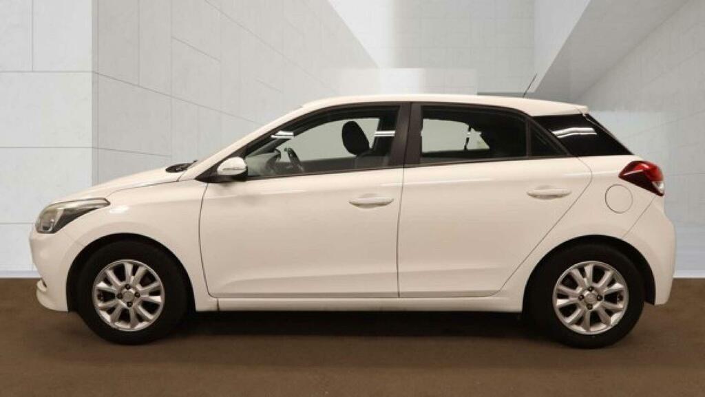 Hyundai I20 1.2 Se Euro 6 White #6