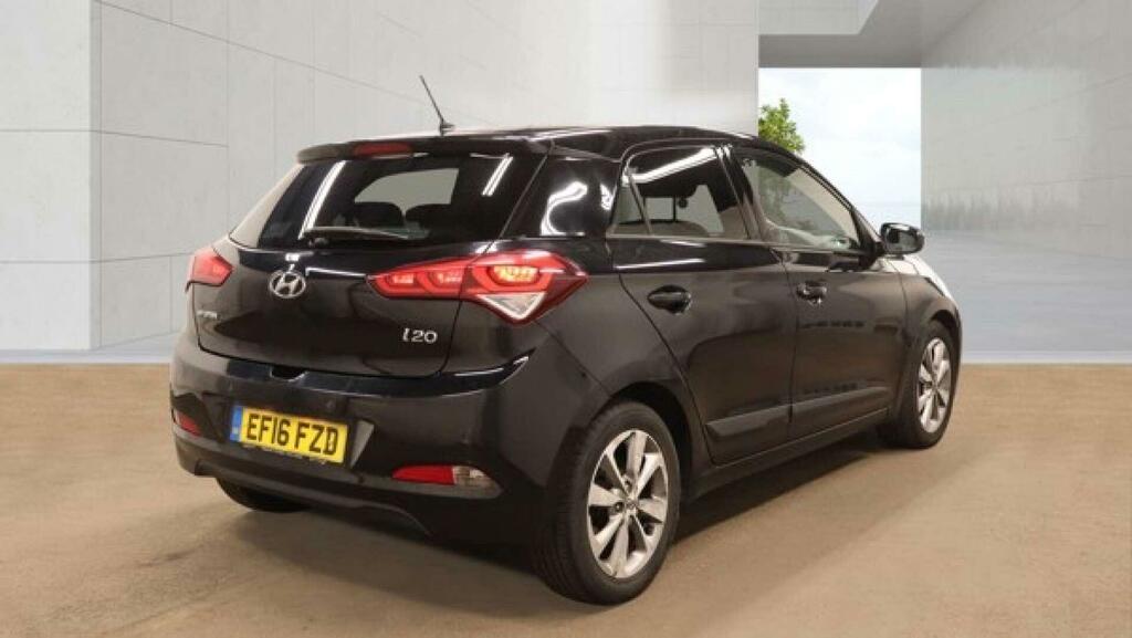Hyundai I20 Premium Black #4