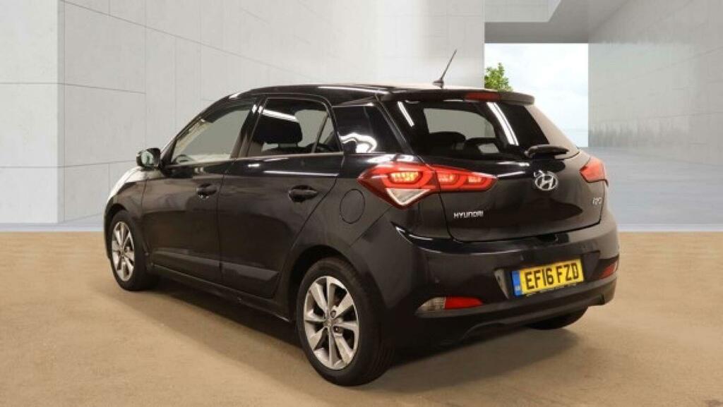 Hyundai I20 Premium Black #3