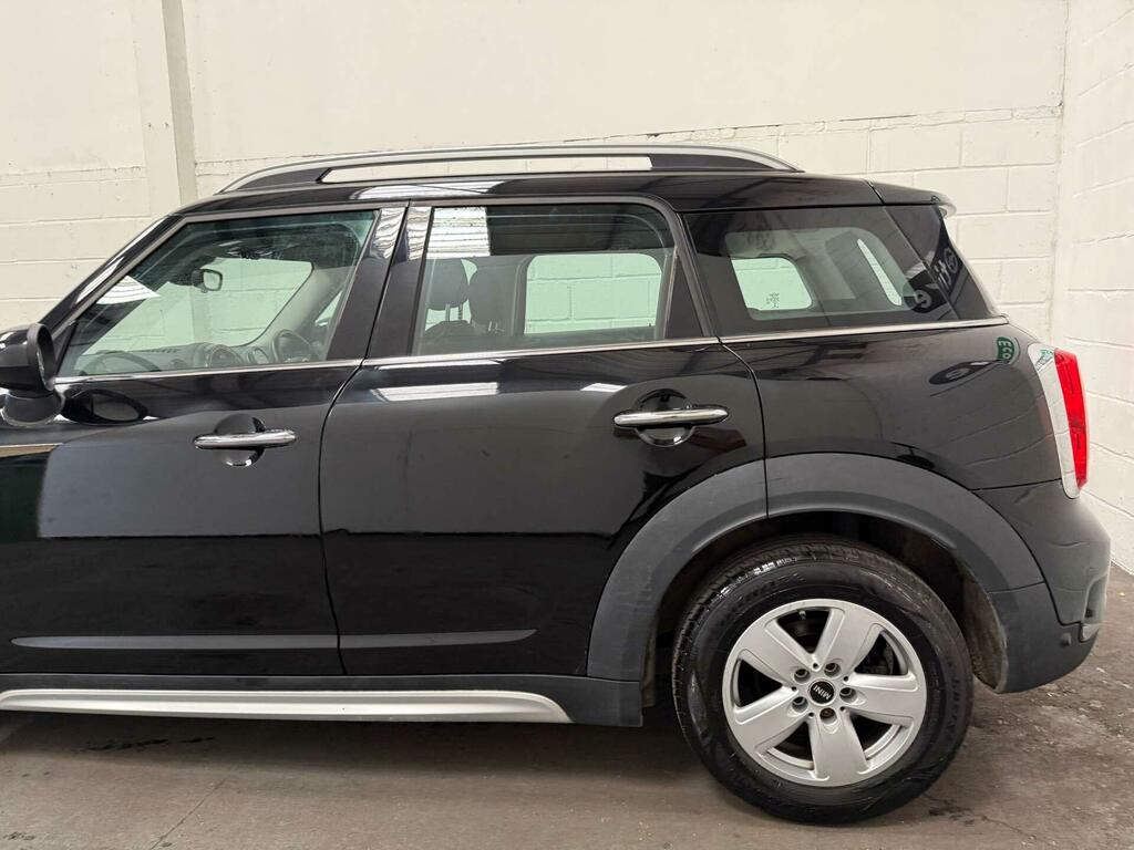 Mini Countryman Cooper S E All4 Black #11
