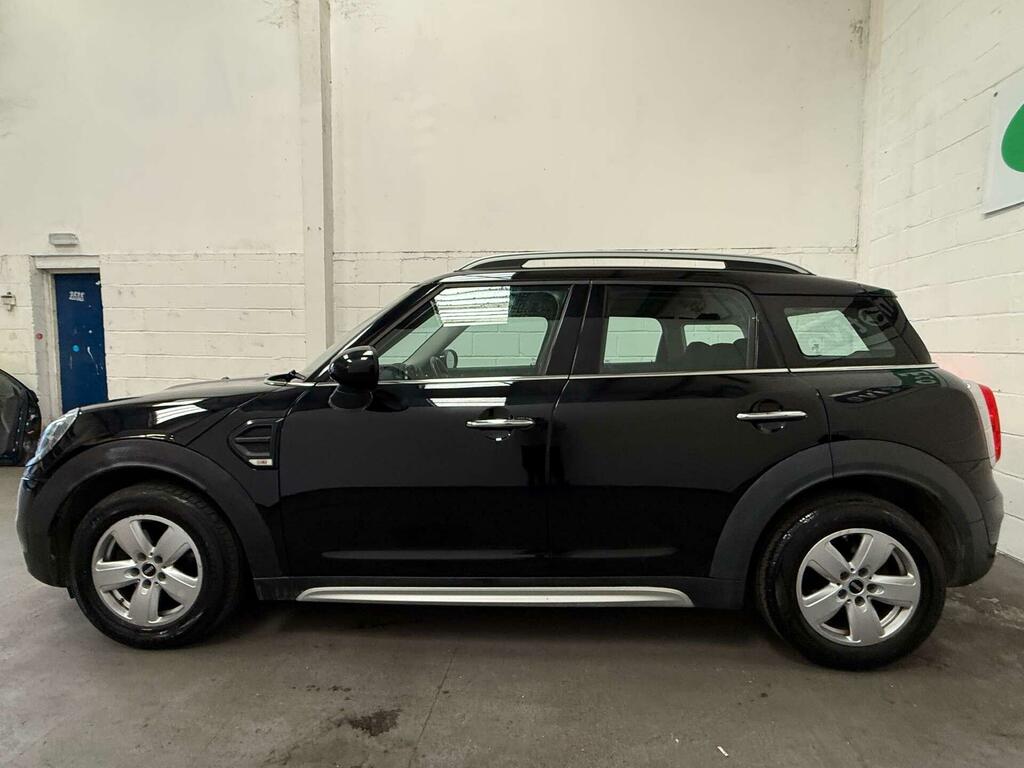 Mini Countryman Cooper S E All4 Black #16