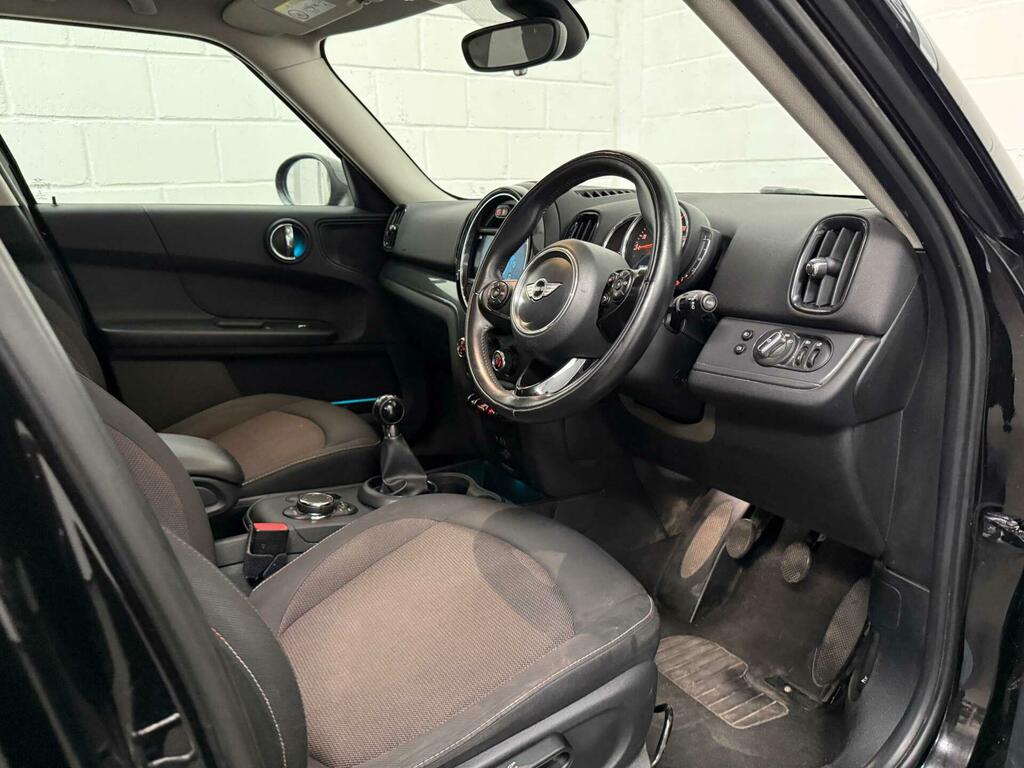 Mini Countryman Cooper S E All4 Black #23