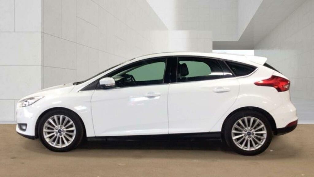 Ford Focus 1.5T Ecoboost Titanium X Euro 6 Ss HG67JDO White #5