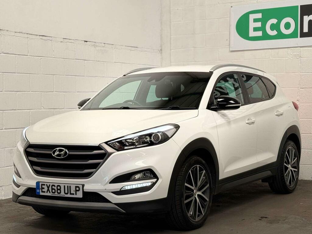 Hyundai Tucson Go Se White #4