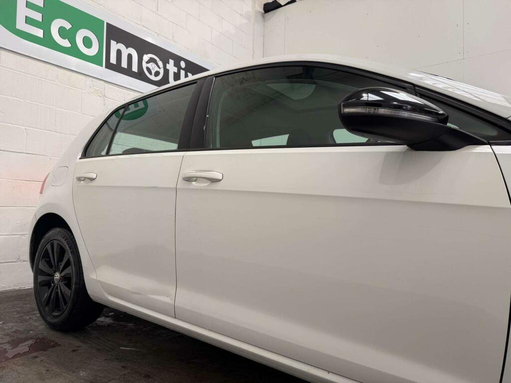 Volkswagen Golf Se White #4