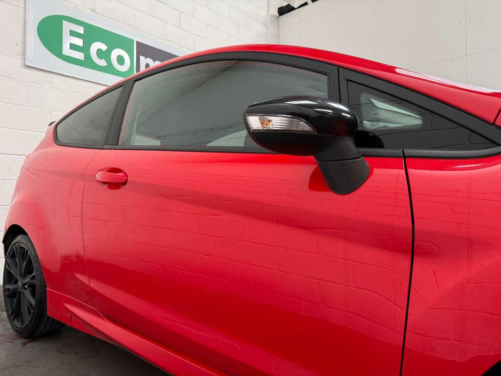 Ford Fiesta Zetec S Red #4