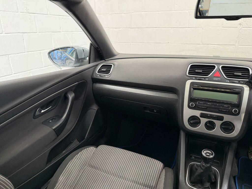 Volkswagen EOS 2L Individual Fsi Grey #30