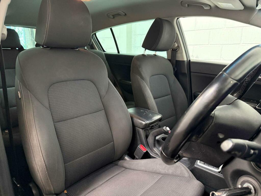 Kia Sportage 1.6 Gdi 2 Euro 6 Ss NA18DYV Black #2