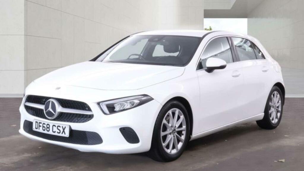 Mercedes-Benz A Class 1.5 A180d Sport 7G-dct Euro 6 Ss DF68CSX White #2