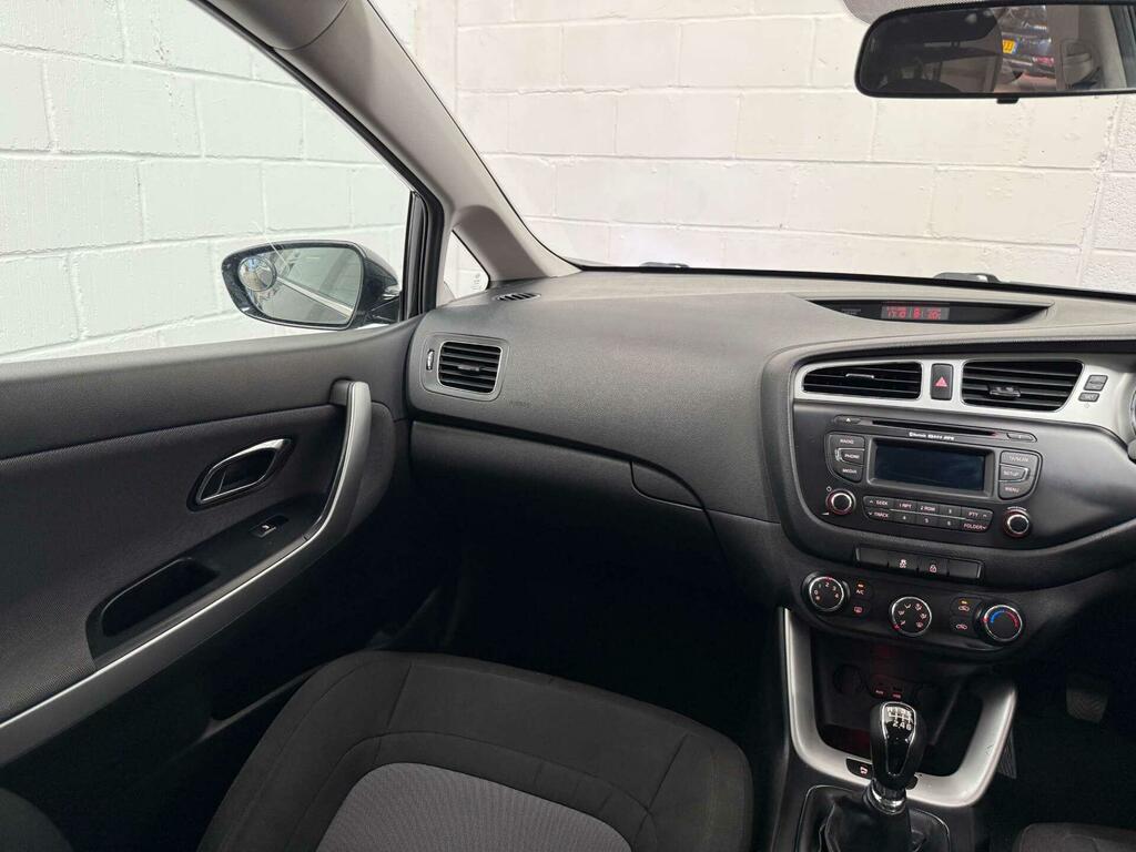 Kia Ceed 1.6 Crdi 126 Bhp 2 Sportwagon  #38