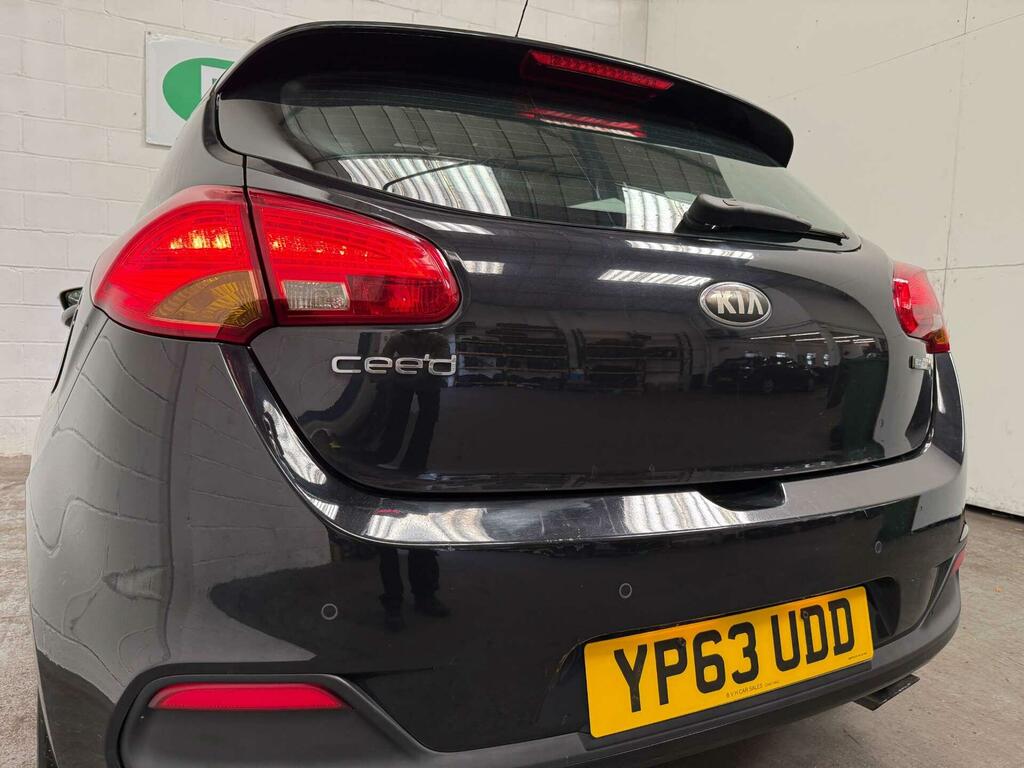 Kia Ceed 1.6 Crdi 126 Bhp 2 Sportwagon  #21
