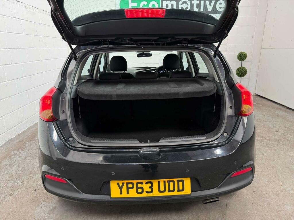 Kia Ceed 1.6 Crdi 126 Bhp 2 Sportwagon  #46