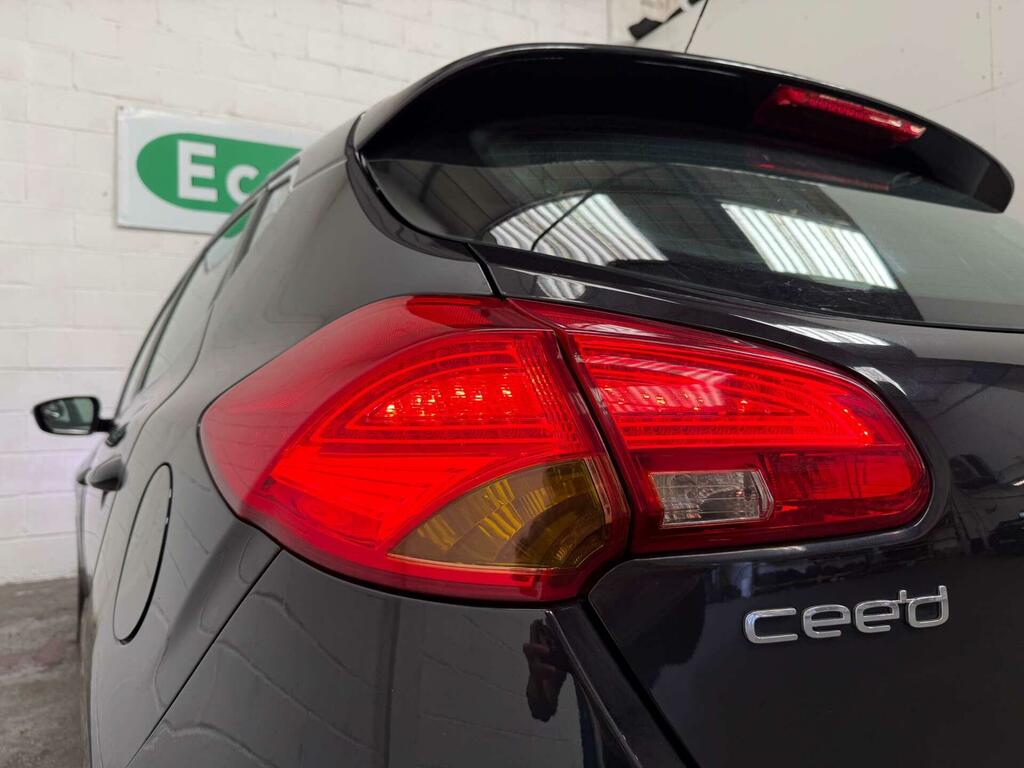 Kia Ceed 1.6 Crdi 126 Bhp 2 Sportwagon  #18