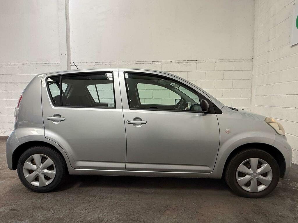 Daihatsu Sirion 1.0 S Blue #24