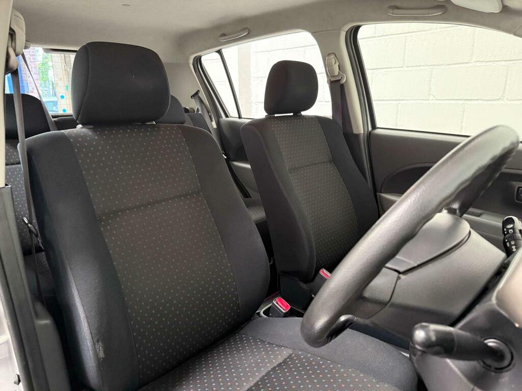 Daihatsu Sirion 1.0 S Blue #30