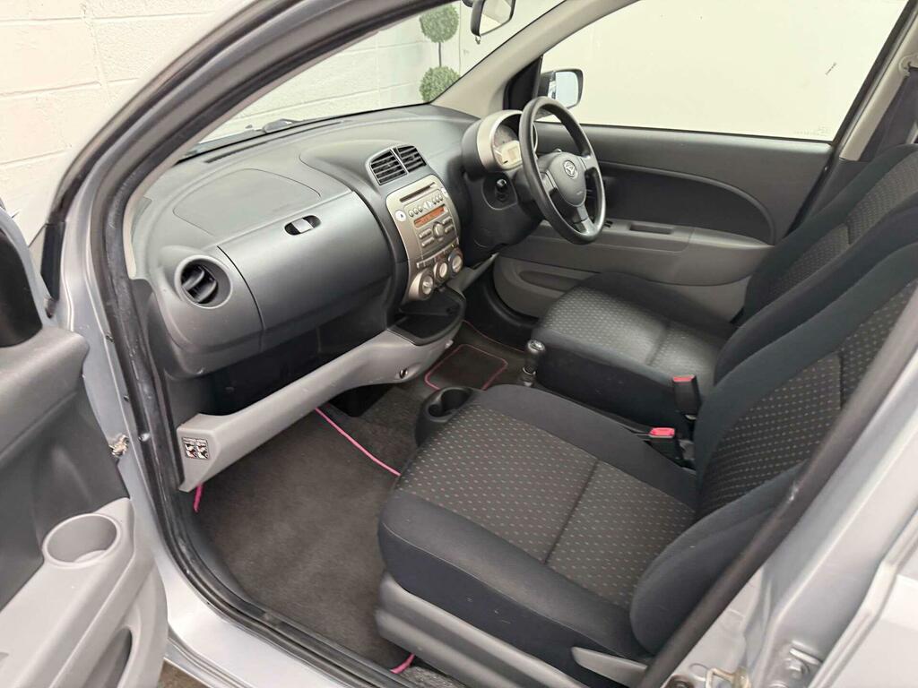 Daihatsu Sirion 1.0 S Blue #43