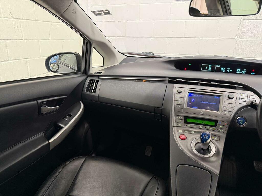 Toyota Prius Prius Phev Cvt Grey #38