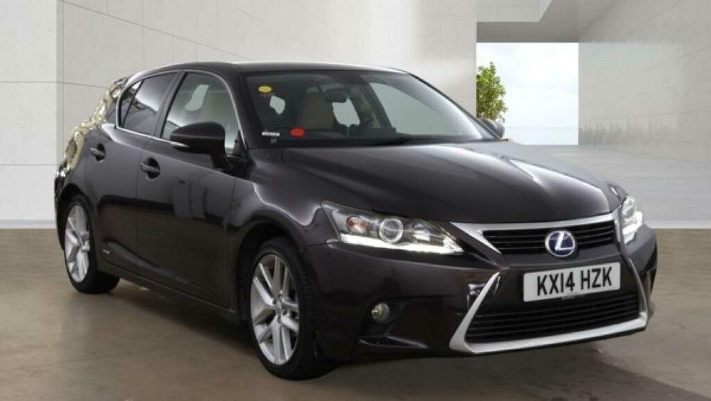 Lexus CT Luxury Brown
