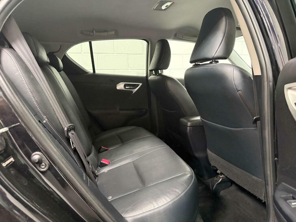 Lexus CT 200H 1.8 Se-l Premier Cvt Blue #35