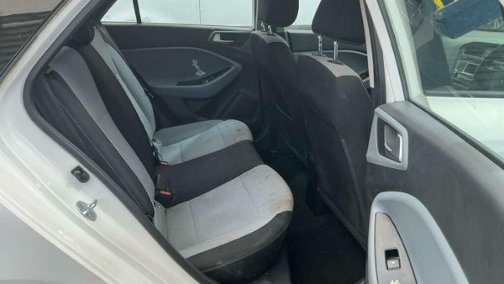 Hyundai I20 I20 Premium Mpi Silver #12